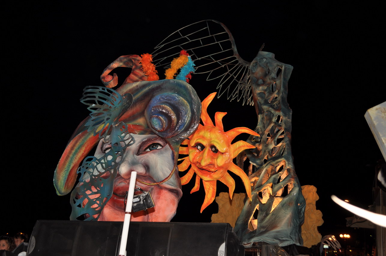 13 Naxos summer carnival