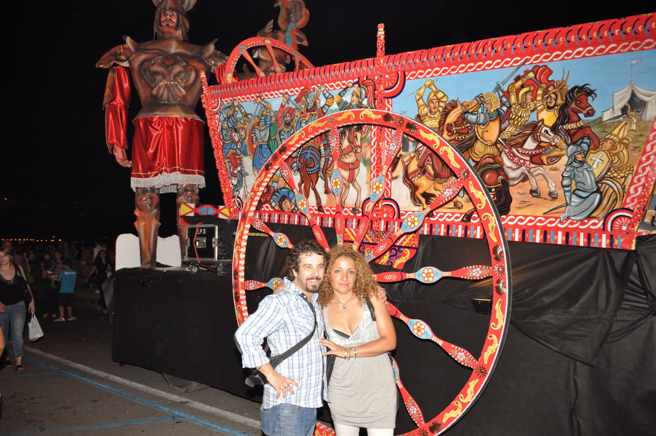 8 Naxos Carnival